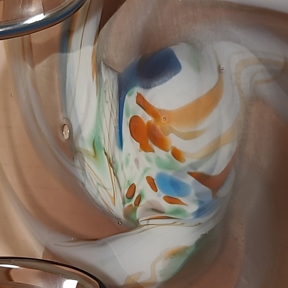 Beautiful Art Glass Ruffled Trinket Dish - Picture 8 of 16